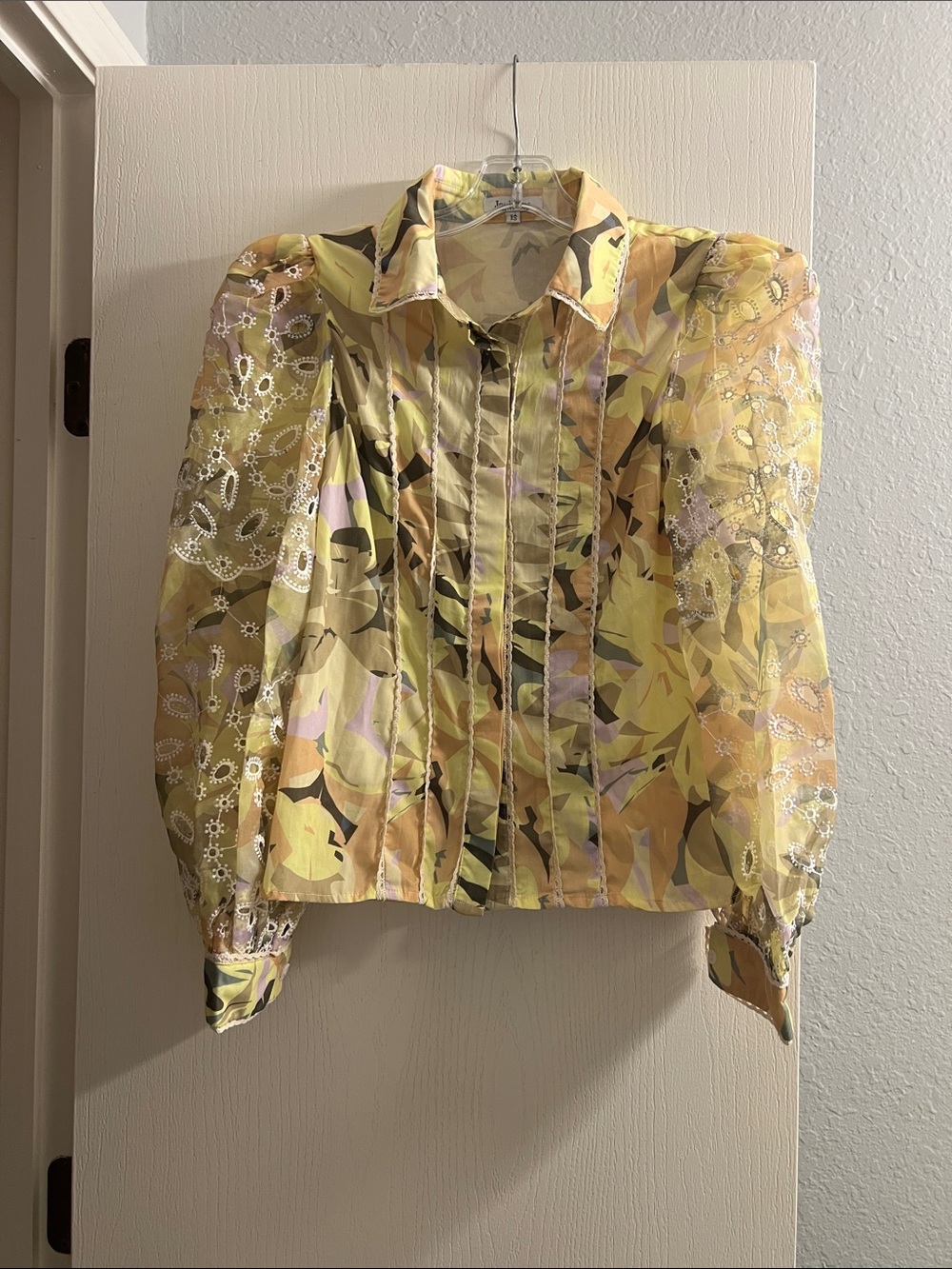 JardinVue Pastel Yellow Floral Button-Up Top